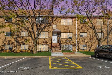 134 College Dr 134