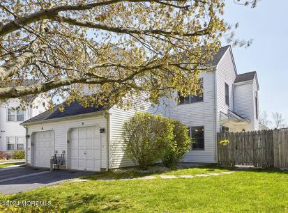4 Bukiet Ct