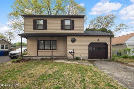 16 Washington Dr