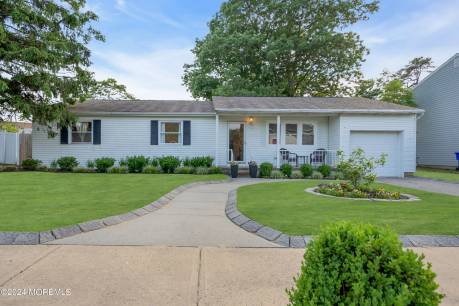565 Susan Dr