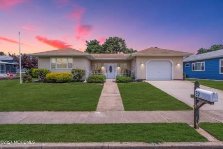 39 Pine Valley Dr