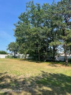 46 Burton Dr
