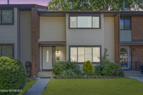 375 Bolton Rd