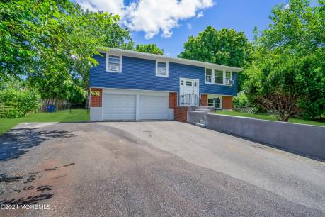 208 N Arthur Drive