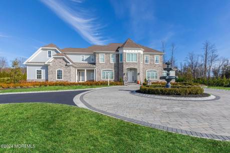 7 Hayfield Ct