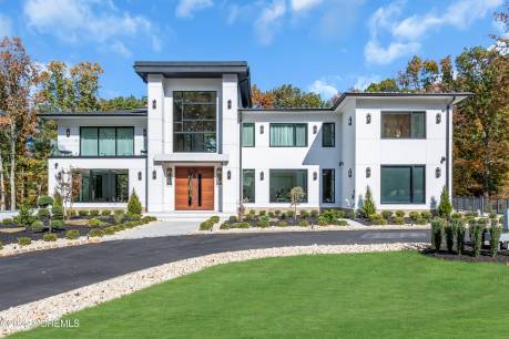 48 Cedar Dr