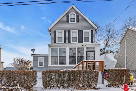 325 Walnut St