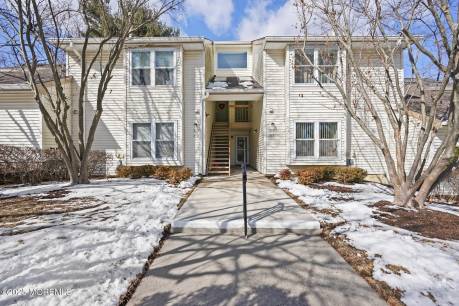 363 Sunshine Ct
