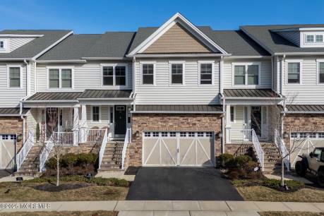 70 Lawley Dr