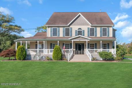 87 N Maple Ave