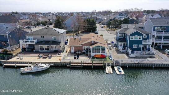 88 Jib Ln