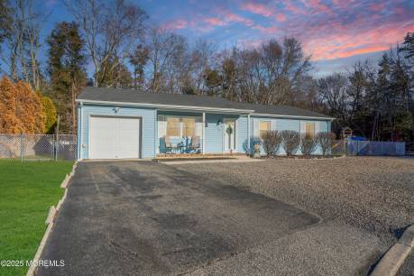503 Knollwood Ct