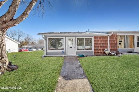 552A Sheffield Ct