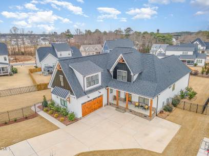 1101 Bessie Ct