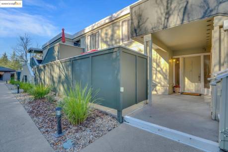 2633 Pine Knoll Dr UNIT 6