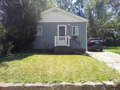 627 Simcoe Rd