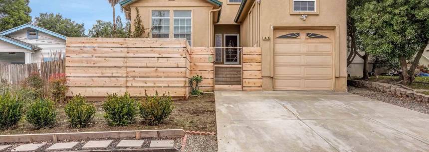 1079 Palm Ave