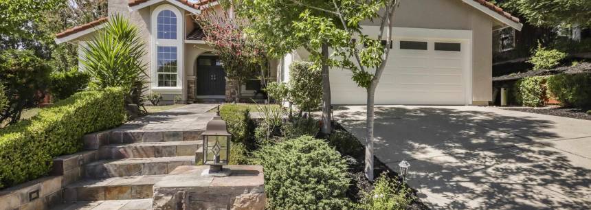 3009 Shetland Drive