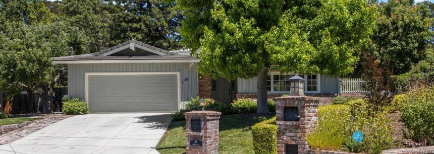 28 Warwick Ct