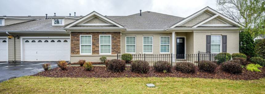 4 Moore Farm Circle NW 1