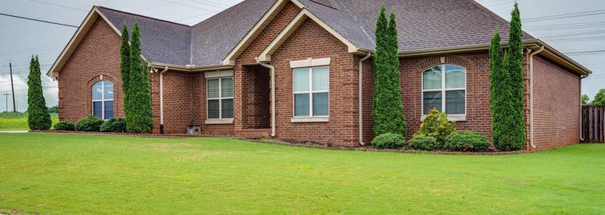 140 Wynchase Drive W