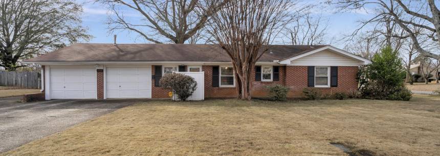 2121 Windover Drive NE