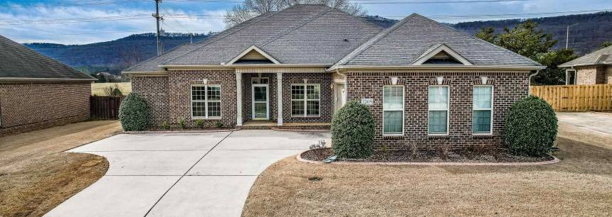 7508 Parktrace Lane