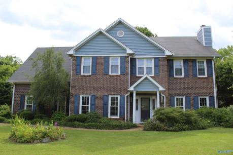 106 Golden Oak Drive