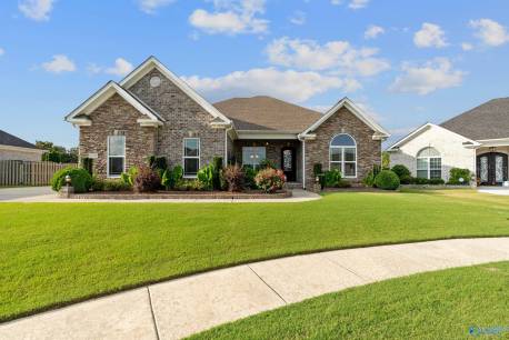 7001 SE Willow Bend Circle
