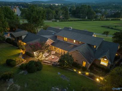 211 Brooks Circle