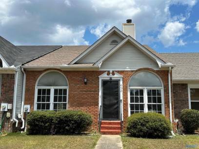 452 Autumnwood Drive SW