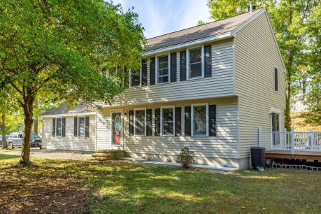 9 Lamplighter Lane