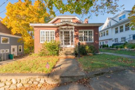 20 Dudley St