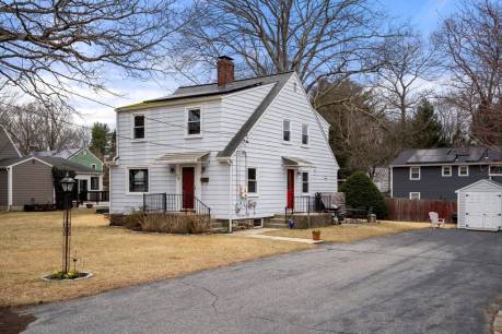 17 Espie Avenue