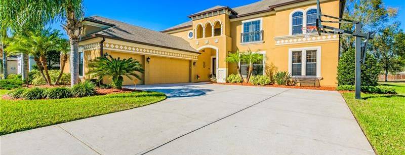 22309 Oakville Dr