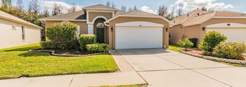 1616 Crossvine Ct