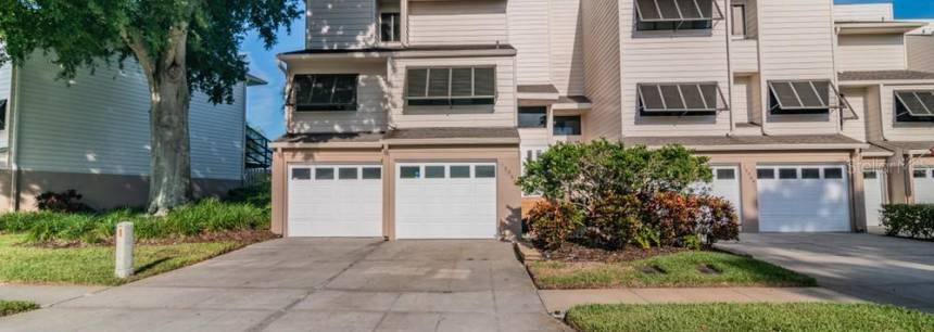 13956 Lake Point Dr