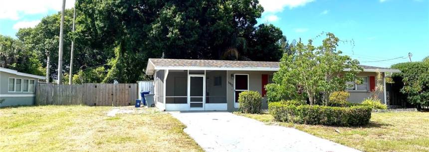 5432 3rd Street Ct W