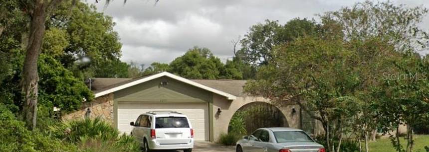 8099 Delaware Dr