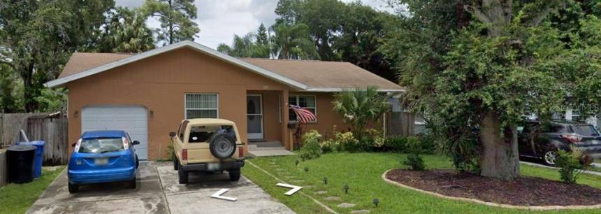 247 85th Ave N
