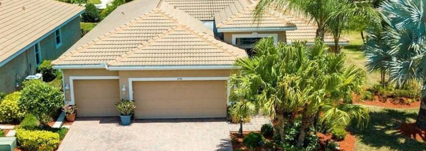 6190 Falcon Lair Dr