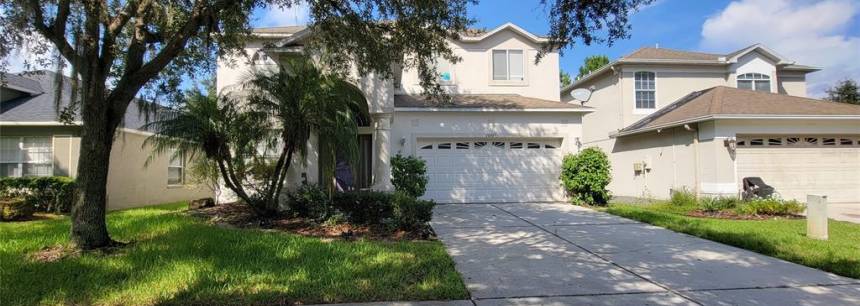 10421 Lucaya Dr