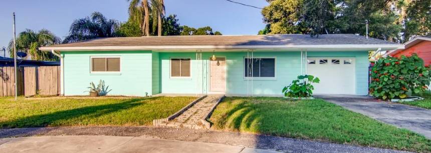 6476 Hillside Ave
