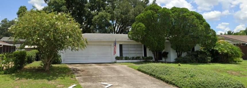 1212 Hunt Ave