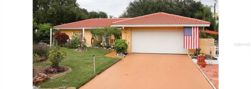 392 W Rossetti Dr