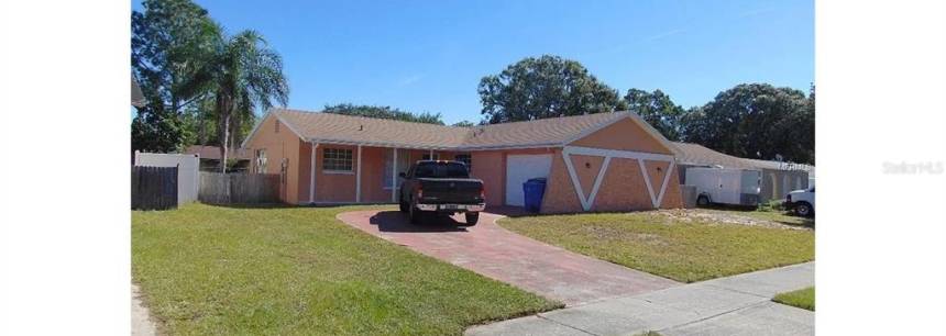 8264 Greenleaf Cir