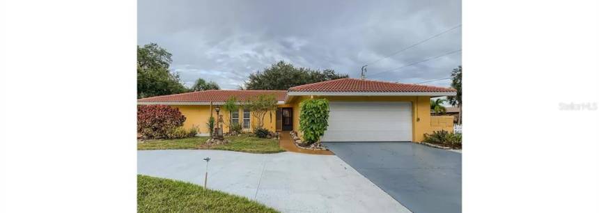 392 W Rossetti Dr