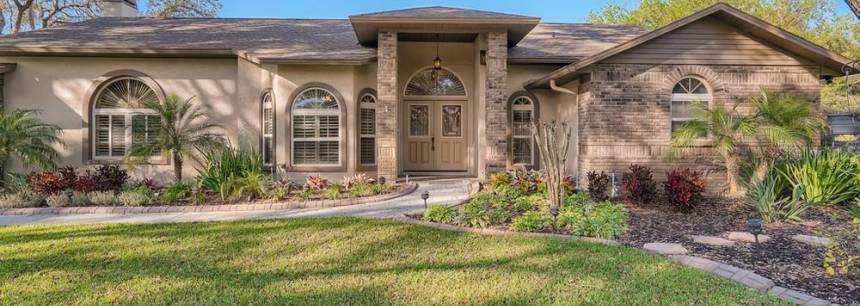 1118 Hunt Club Ln