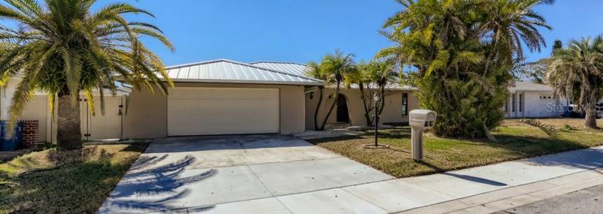 1803 Hibiscus Ct N