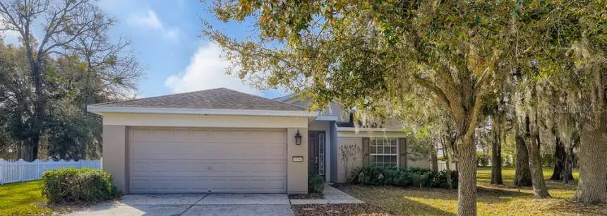 14743 Wake Robin Dr